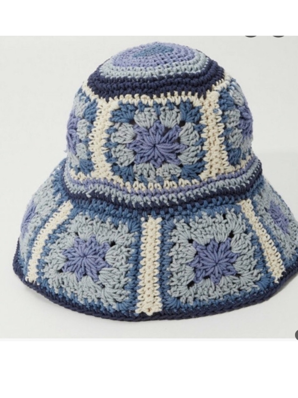 Lucky Brand Crochet Bucket Hat in Blue and Cream Tones